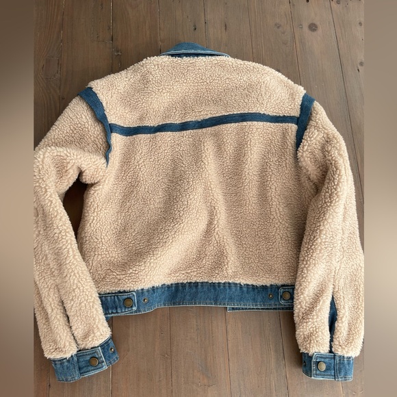 💔 SOLD Veronica Beard POTTER CROPPED DENIM-TRIM SHERPA JACKET IN OATMEAL S - Picture 6 of 8